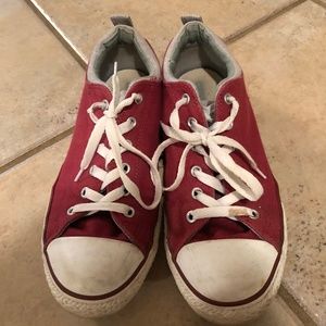 Maroon Converse Women's Size 8